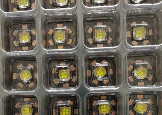 Beli 900lm 1100lm 10W Daya Tinggi Putih LED COB 850mA Arus Maju pembuatan online