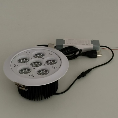 Beli Perhiasan Permata 36 derajat 3000k IP20 40w LED Downlight Led Ceiling Light Fixture pembuatan online