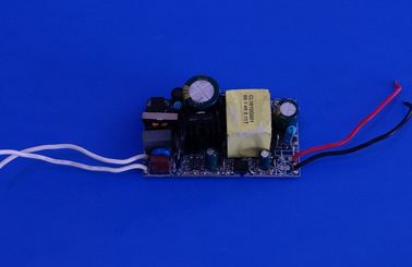 Beli Efisiensi Tinggi 24w Street Light Led Driver 700mA Arus Konstan Ac110v / 220v pembuatan online