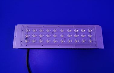 30W 70X155 Gelar Lensa dan papan PCB dengan chip Mounted Bridgelux LED 160-170LM / W