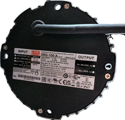 XBG-100 LED Driver 100W Constant Power 27-56V DC Output Voltage untuk LED Stage Spot Bay Lighting