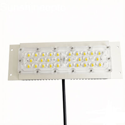 28 Buah Modul Lampu Jalan LED 7070 dengan Lensa Optik 158×103° Solusi Penerangan Jalan Daya Tinggi 48V