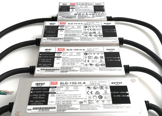 Meanwell Outdoor Constant Power Lampu Jalan LED Driver IP67 XLG Series 50W - 240W